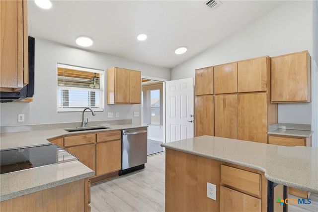 90 Bluefish Lane, Palacios, TX 77465