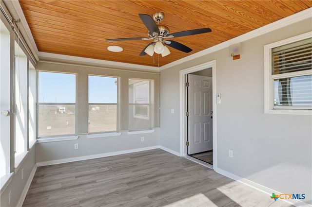 90 Bluefish Lane, Palacios, TX 77465