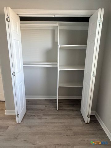 90 Bluefish Lane, Palacios, TX 77465