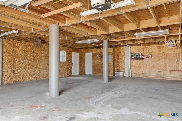 90 Bluefish Lane, Palacios, TX 77465