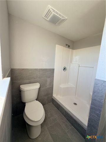 90 Bluefish Lane, Palacios, TX 77465