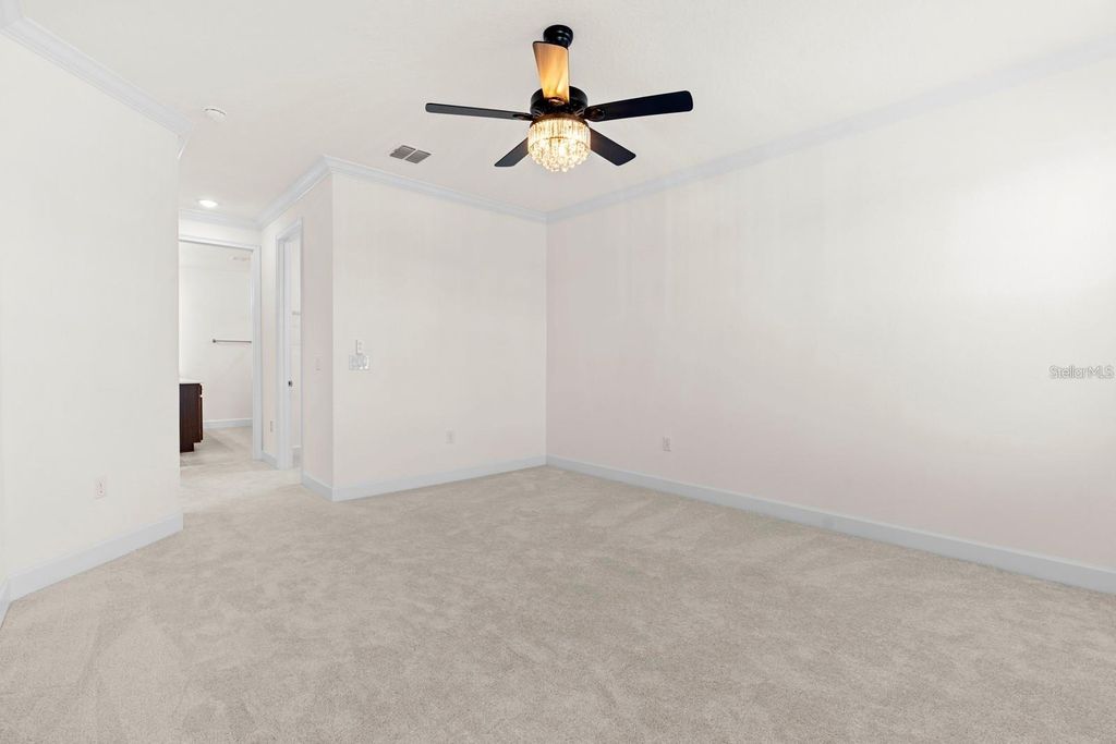 Image 19 of property listing at 933 SIGNET DRIVE, Apollo Beach, FL 33572