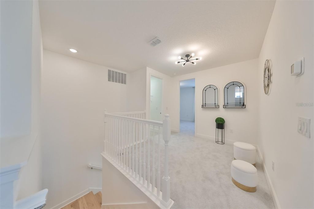 Image 27 of property listing at 933 SIGNET DRIVE, Apollo Beach, FL 33572