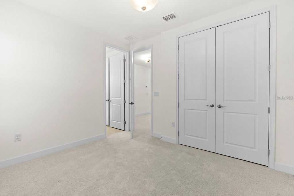 Image 30 of property listing at 933 SIGNET DRIVE, Apollo Beach, FL 33572