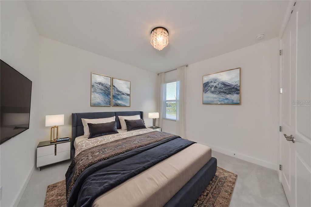 Image 36 of property listing at 933 SIGNET DRIVE, Apollo Beach, FL 33572