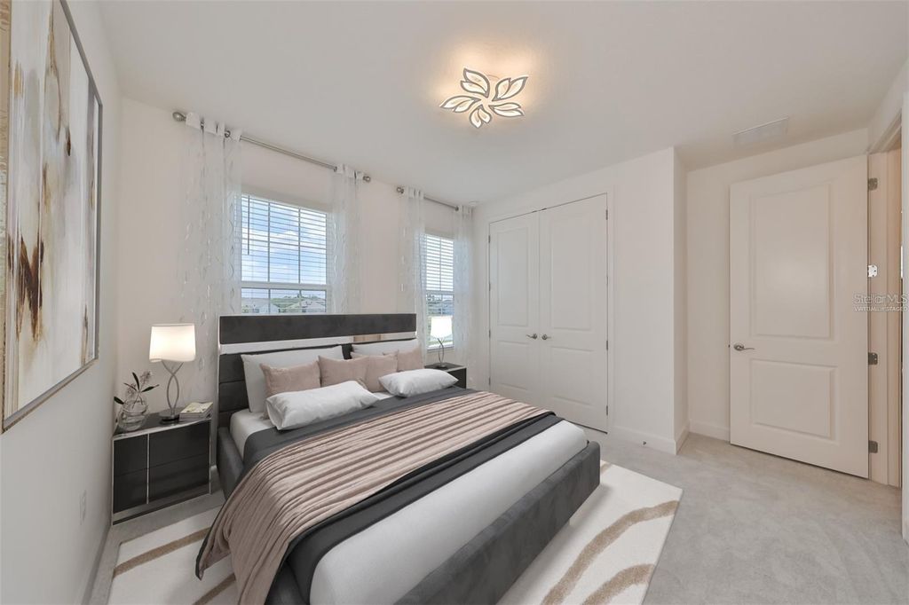 Image 40 of property listing at 933 SIGNET DRIVE, Apollo Beach, FL 33572