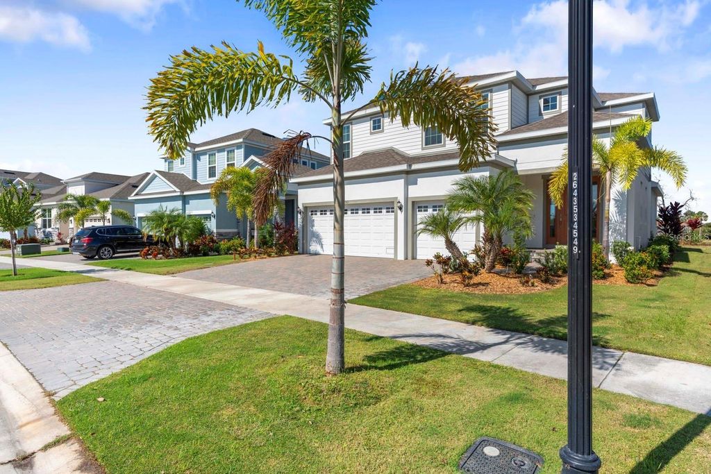 Image 50 of property listing at 933 SIGNET DRIVE, Apollo Beach, FL 33572