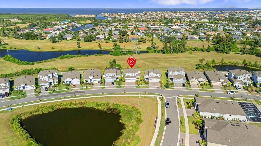 Image 55 of property listing at 933 SIGNET DRIVE, Apollo Beach, FL 33572