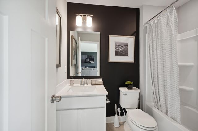 10860 Henslowe Avenue S, Cottage Grove, MN 55016