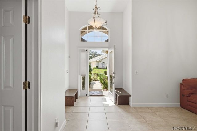 635 W Doerr Path, Hernando, FL 34442