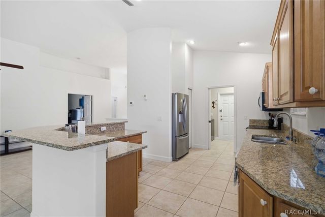 635 W Doerr Path, Hernando, FL 34442