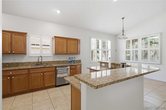 635 W Doerr Path, Hernando, FL 34442