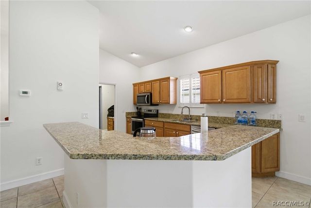 635 W Doerr Path, Hernando, FL 34442