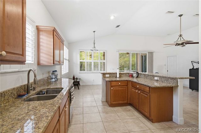 635 W Doerr Path, Hernando, FL 34442