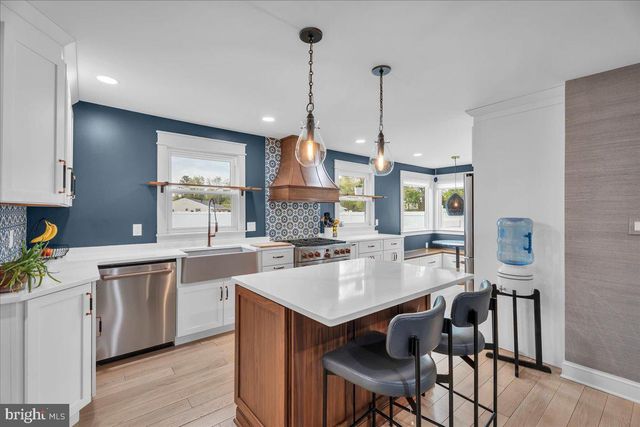430 HIALEAH DR, Cherry Hill, NJ 08002
