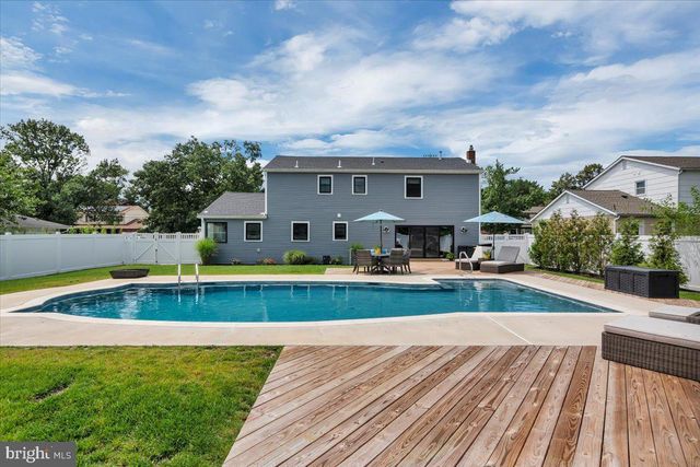 430 HIALEAH DR, Cherry Hill, NJ 08002