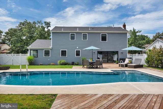 430 HIALEAH DR, Cherry Hill, NJ 08002