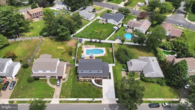 430 HIALEAH DR, Cherry Hill, NJ 08002