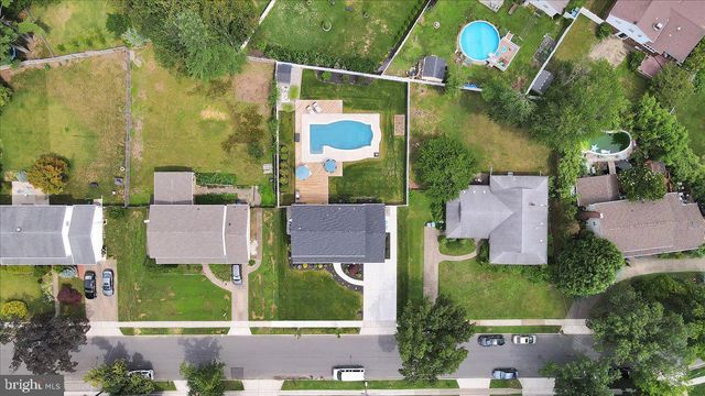 430 HIALEAH DR, Cherry Hill, NJ 08002