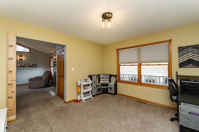 405 5th Street E, Mantorville, MN 55955