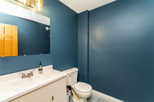 405 5th Street E, Mantorville, MN 55955