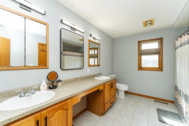 405 5th Street E, Mantorville, MN 55955