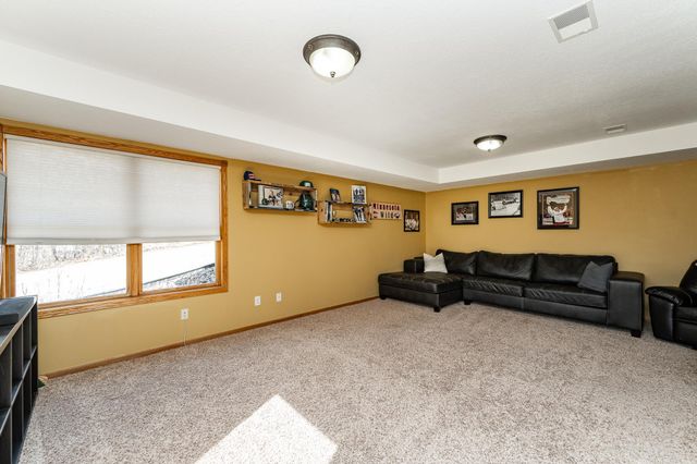 405 5th Street E, Mantorville, MN 55955