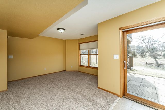 405 5th Street E, Mantorville, MN 55955