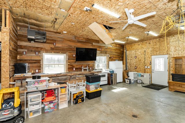 405 5th Street E, Mantorville, MN 55955