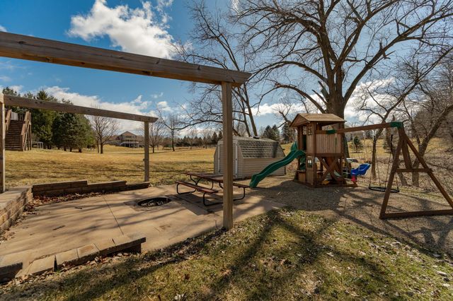 405 5th Street E, Mantorville, MN 55955