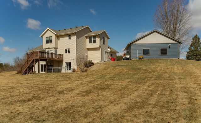 405 5th Street E, Mantorville, MN 55955