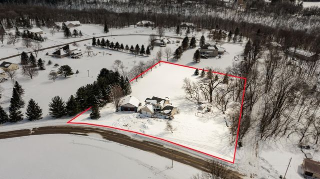 405 5th Street E, Mantorville, MN 55955