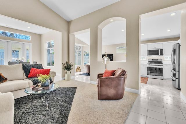 7209 Acorn Glen Loop, Roseville, CA 95747