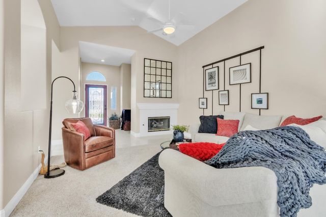 7209 Acorn Glen Loop, Roseville, CA 95747