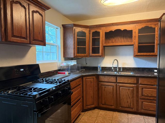 1434 1st Avenue N, Texas City, TX 77590