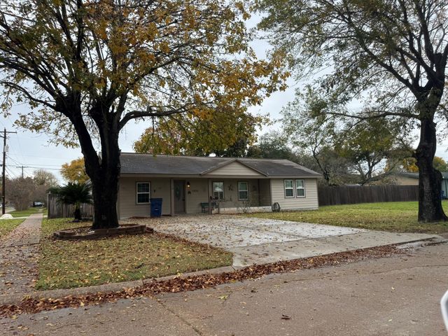 1434 1st Avenue N, Texas City, TX 77590