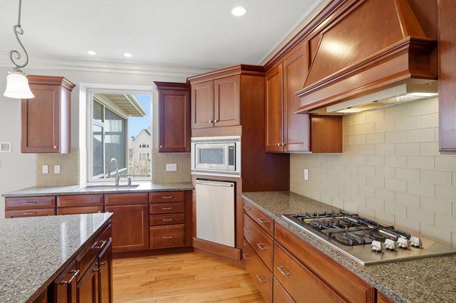 2310 REDMOND CT, Columbia, MO 65203