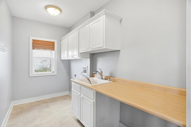 2310 REDMOND CT, Columbia, MO 65203