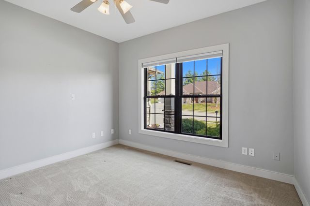 2310 REDMOND CT, Columbia, MO 65203