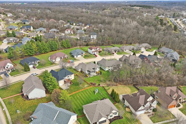 2310 REDMOND CT, Columbia, MO 65203