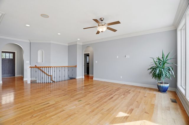 2310 REDMOND CT, Columbia, MO 65203