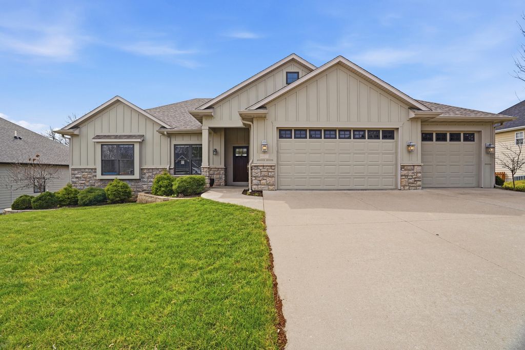 2310 REDMOND CT, Columbia, MO 65203