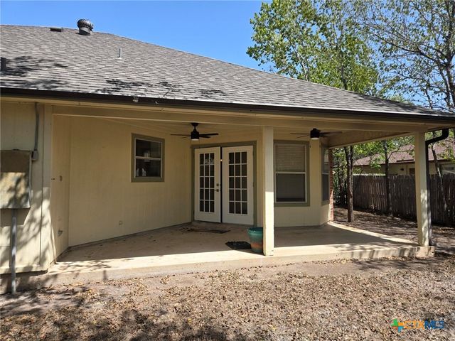 1211 Meadow Run, Seguin, TX 78155