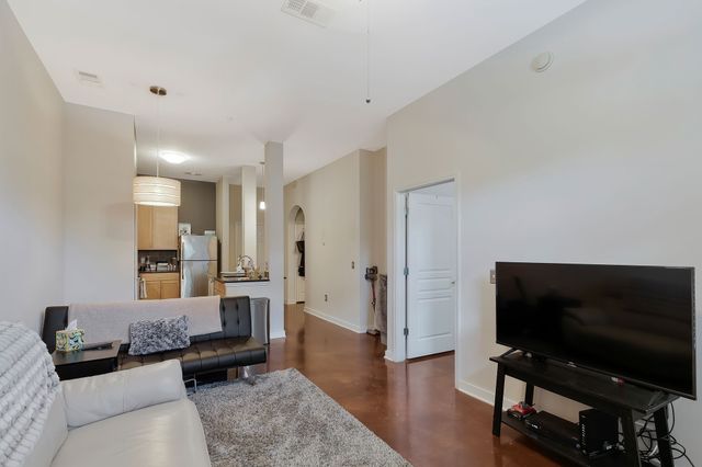 3000 Vanderbilt Pl Apt 141, Nashville, TN 37212