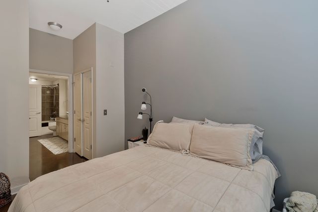 3000 Vanderbilt Pl Apt 141, Nashville, TN 37212