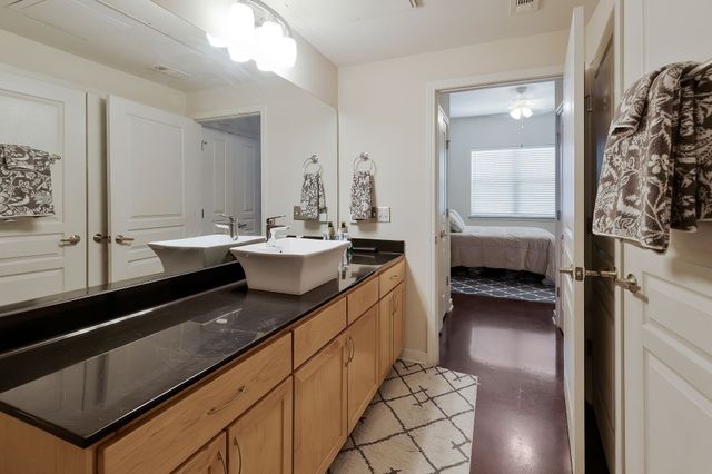 3000 Vanderbilt Pl Apt 141, Nashville, TN 37212
