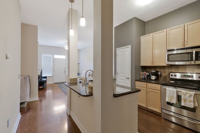 3000 Vanderbilt Pl Apt 141, Nashville, TN 37212
