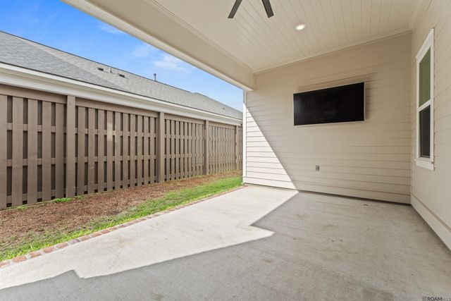 13820 Woody Creek Dr, Baton Rouge, LA 70810