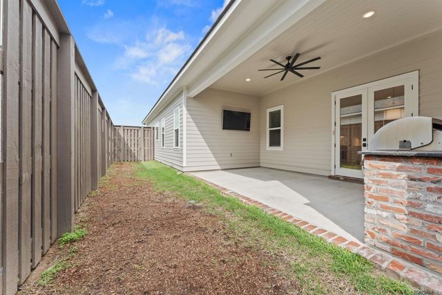 13820 Woody Creek Dr, Baton Rouge, LA 70810