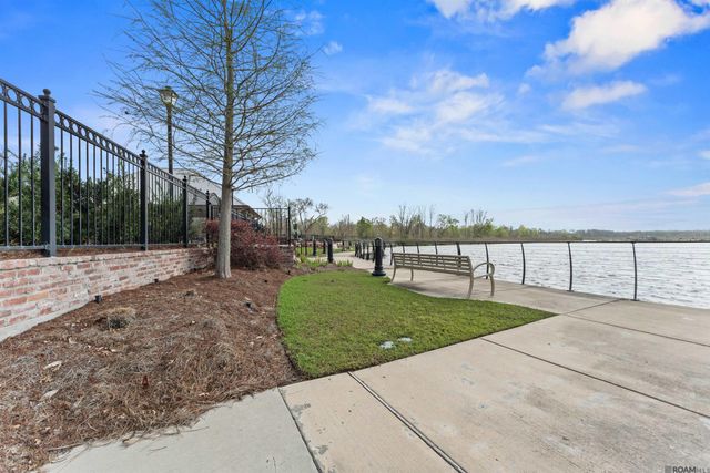 13820 Woody Creek Dr, Baton Rouge, LA 70810